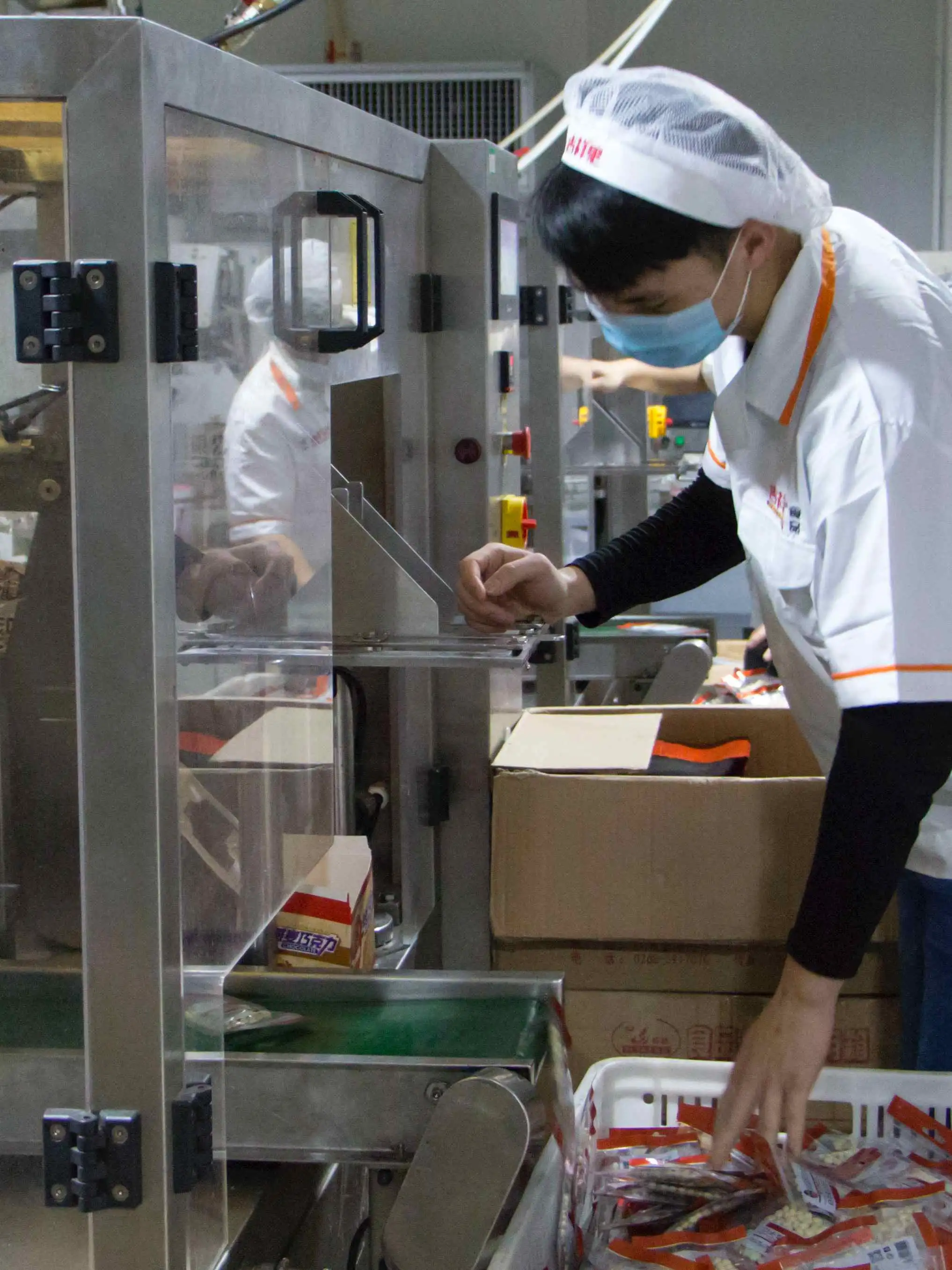 chocolate-snack-manufacturer-snack-wholesaler
